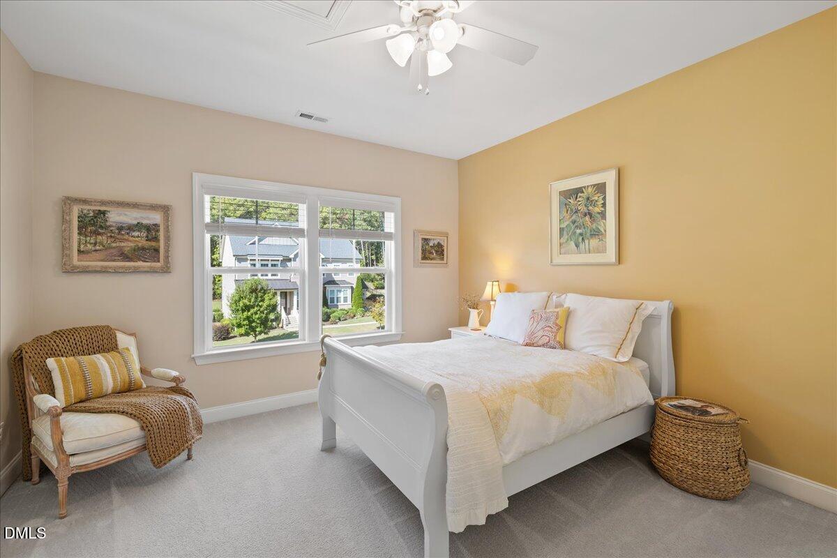 716 Peninsula Forest Place