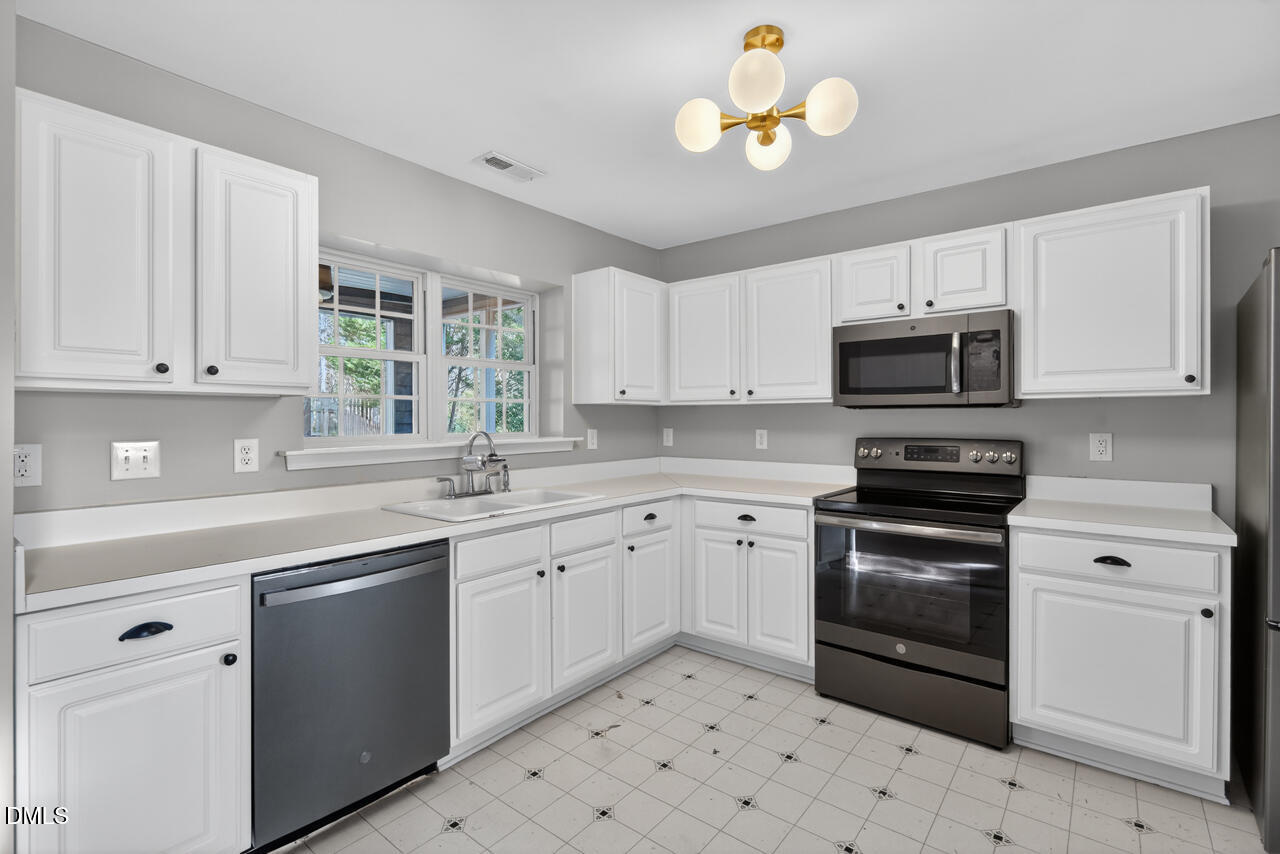 4907 Gaithers Pointe Drive