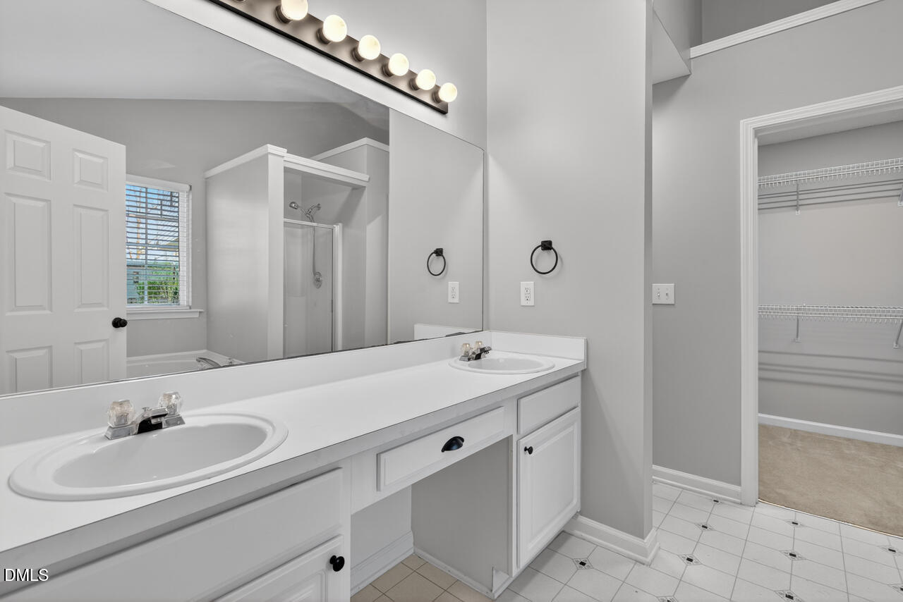 4907 Gaithers Pointe Drive