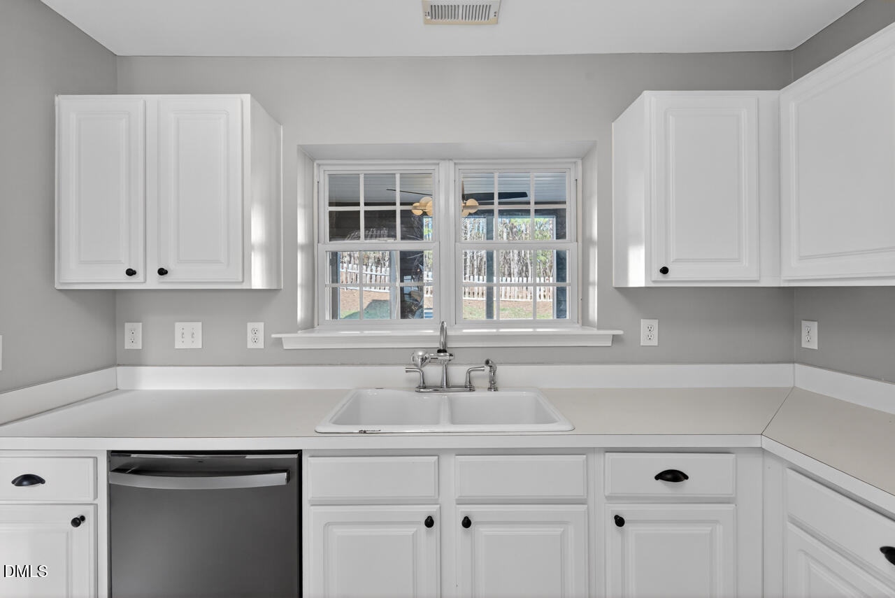 4907 Gaithers Pointe Drive