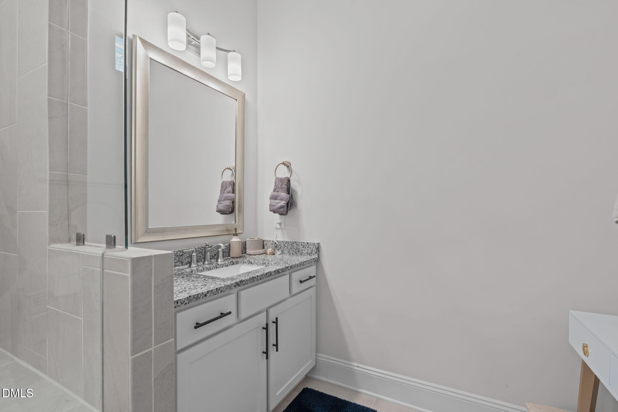 1208 Kings Canyon Court