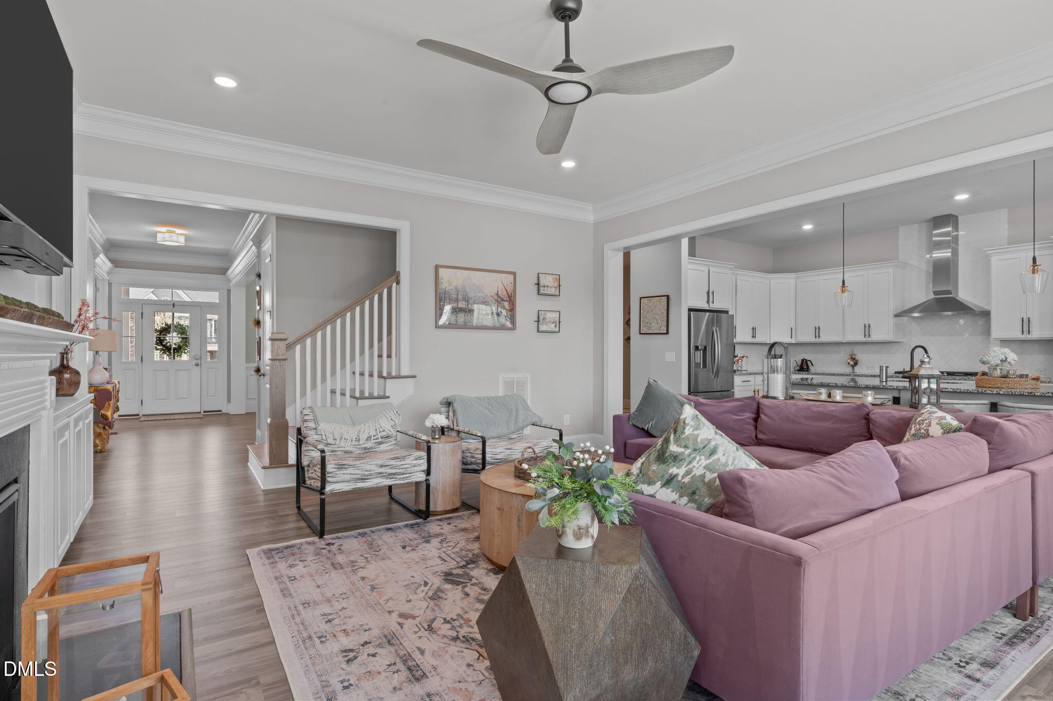 1208 Kings Canyon Court