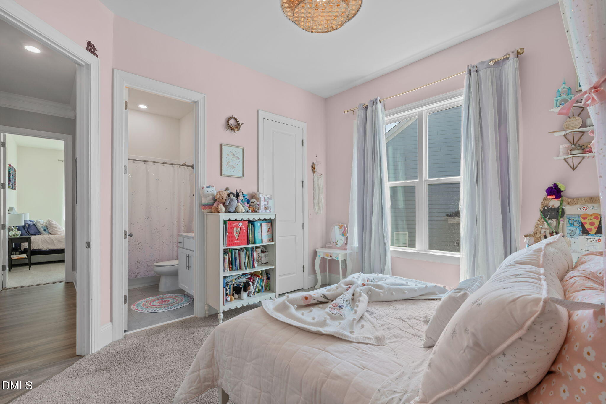 1208 Kings Canyon Court