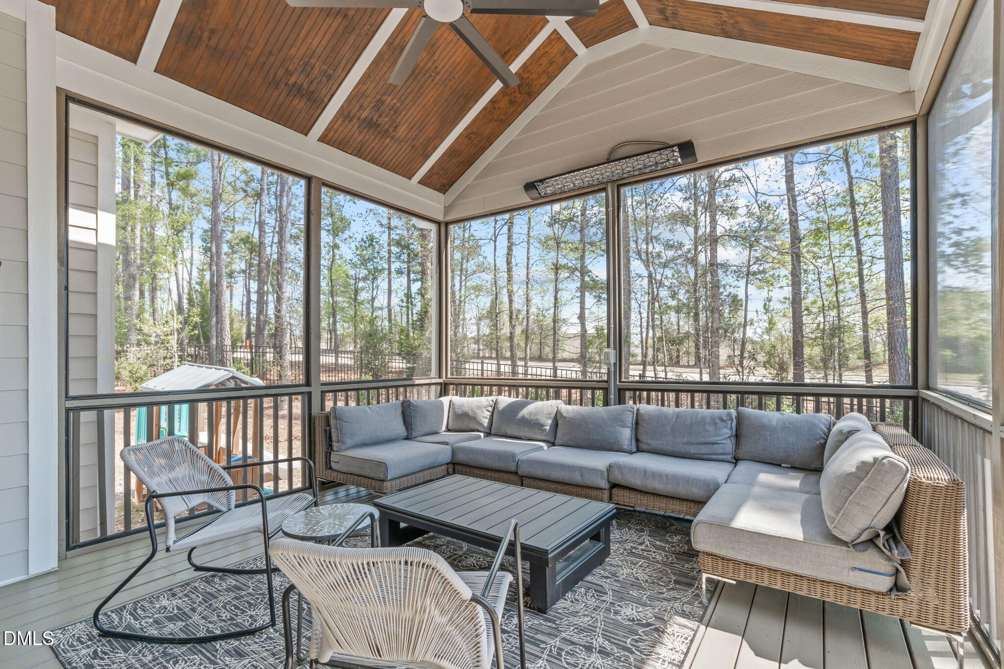 1208 Kings Canyon Court