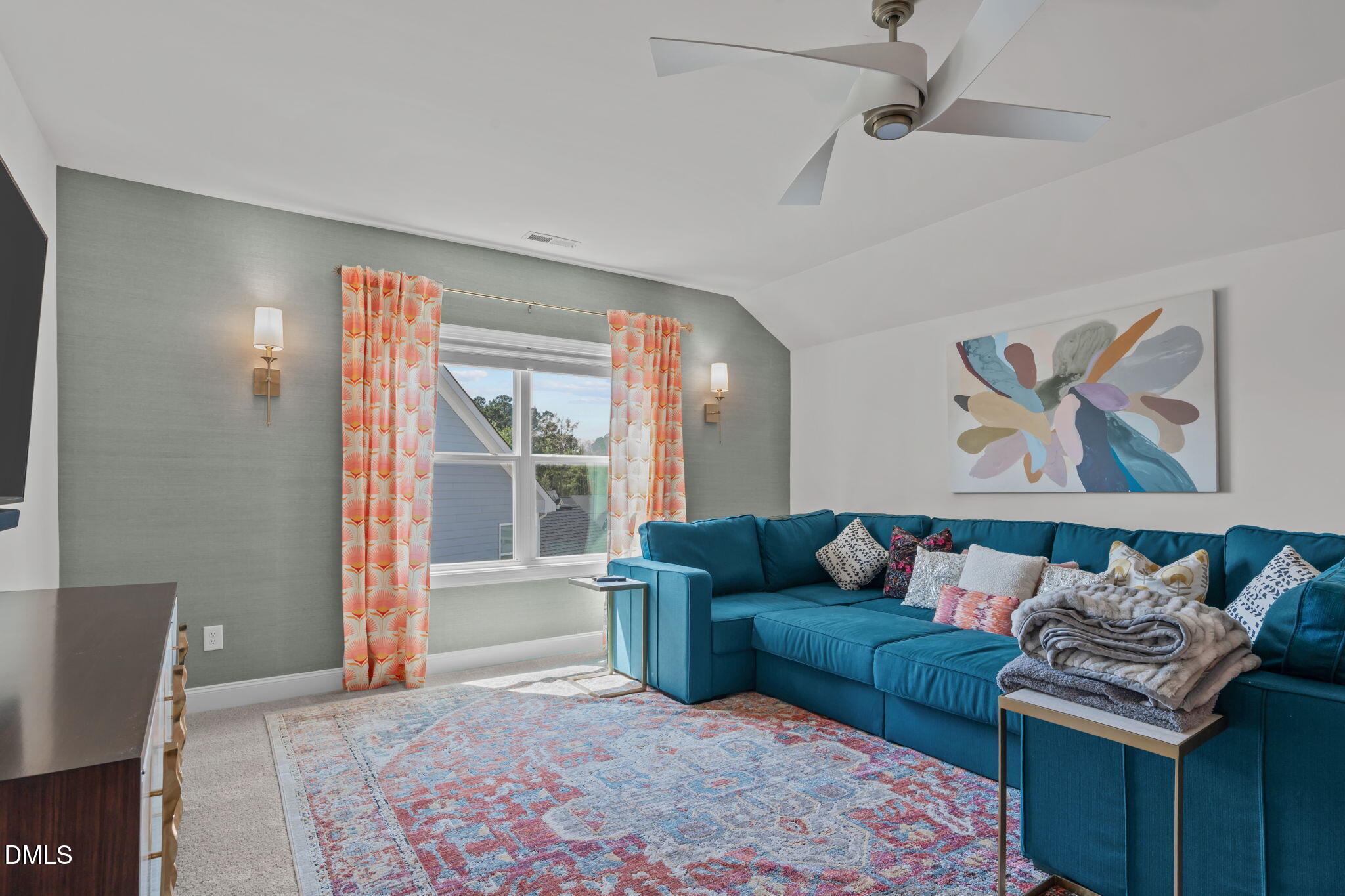 1208 Kings Canyon Court