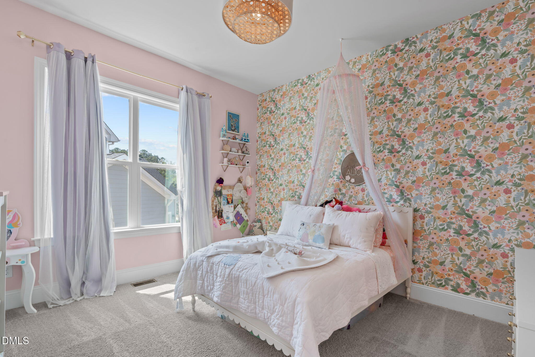 1208 Kings Canyon Court