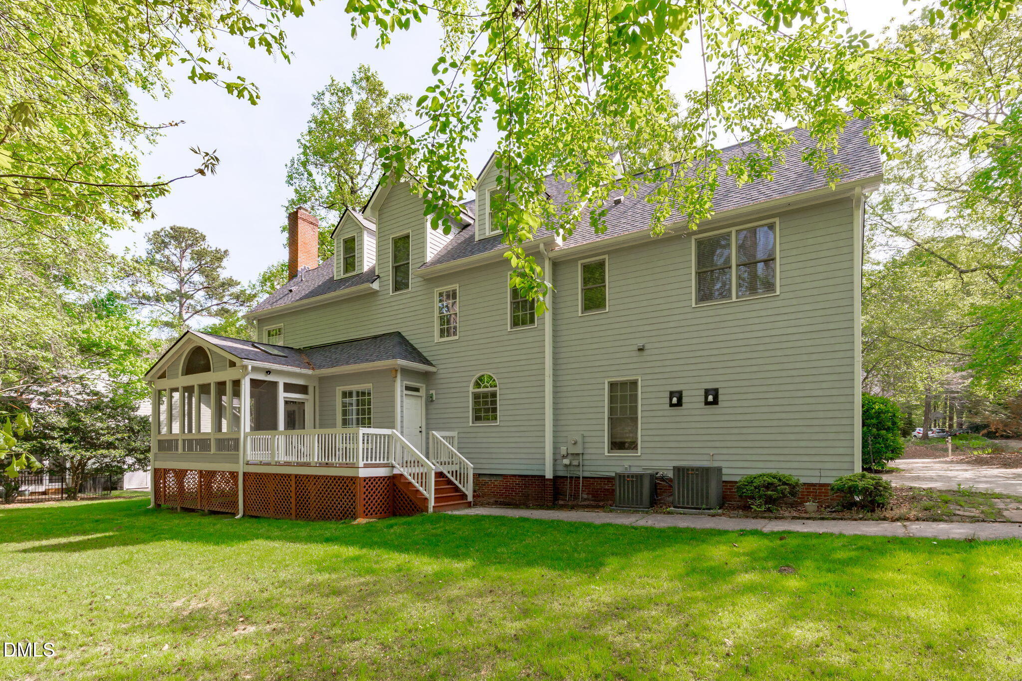 102 Ellsworth Place