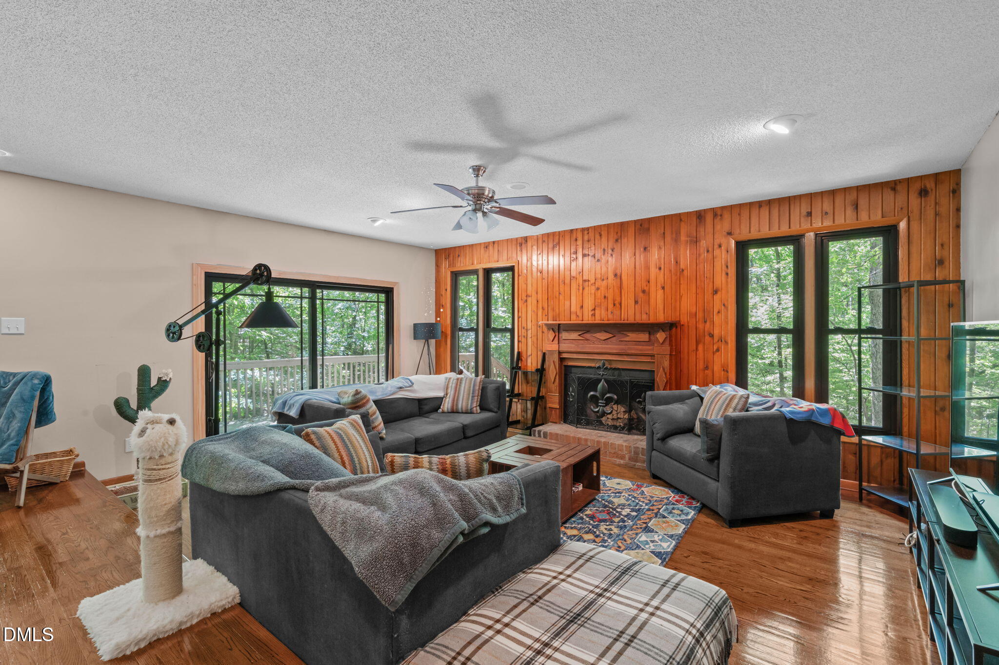 5421 Hideaway Drive