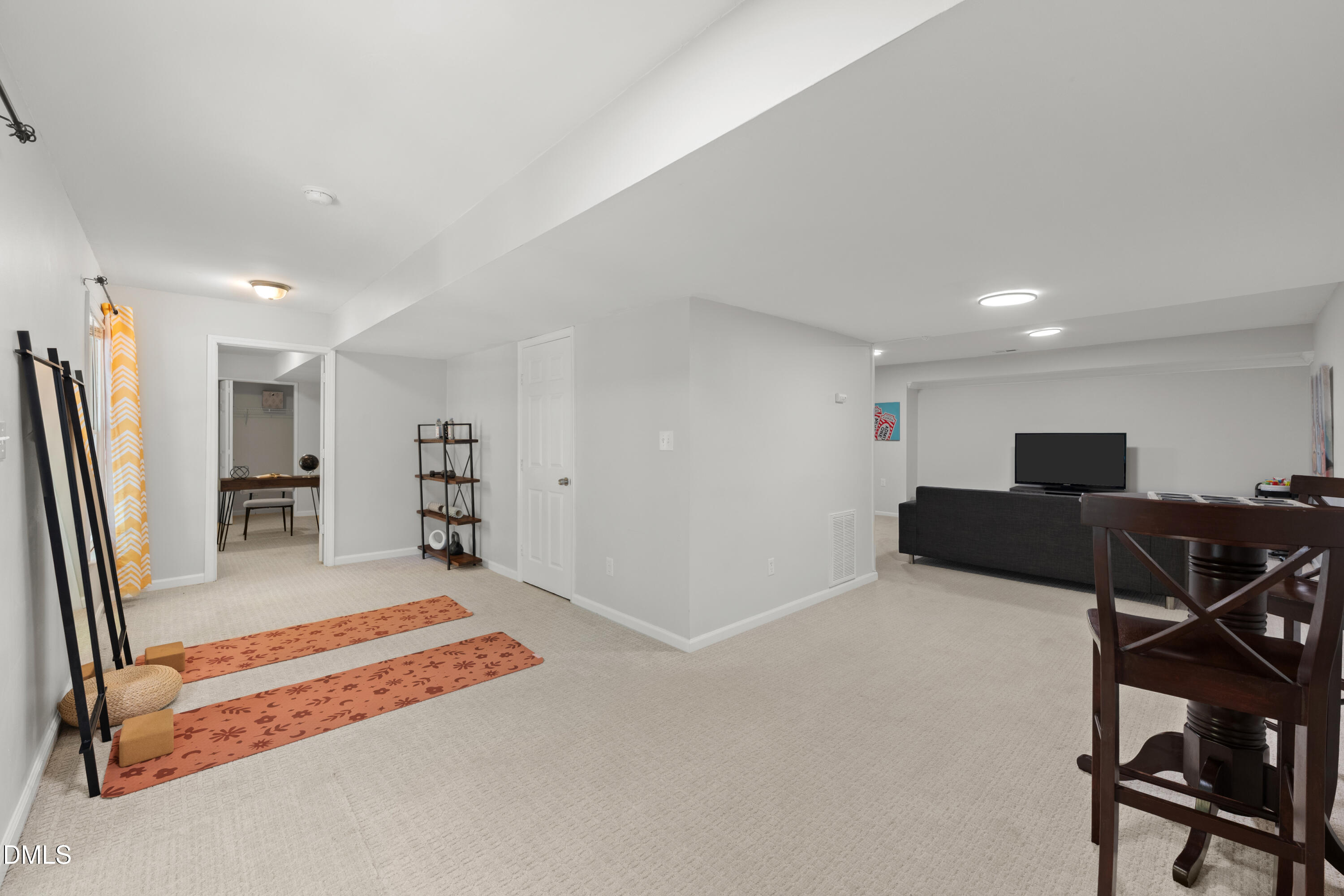 4913 Harwood Court