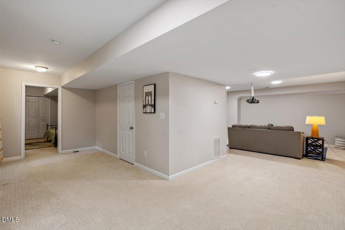 4913 Harwood Court