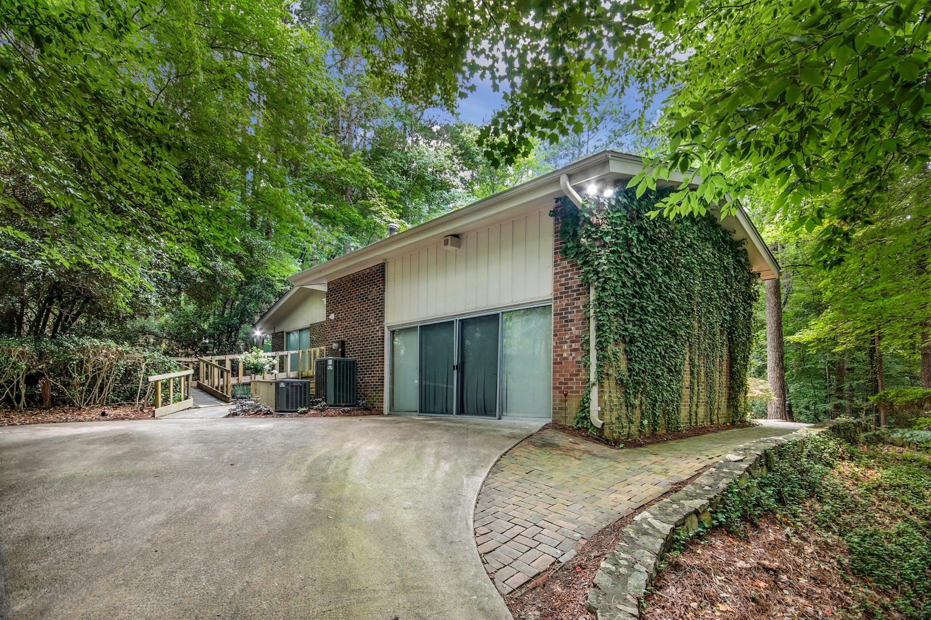 1727 Allard Road