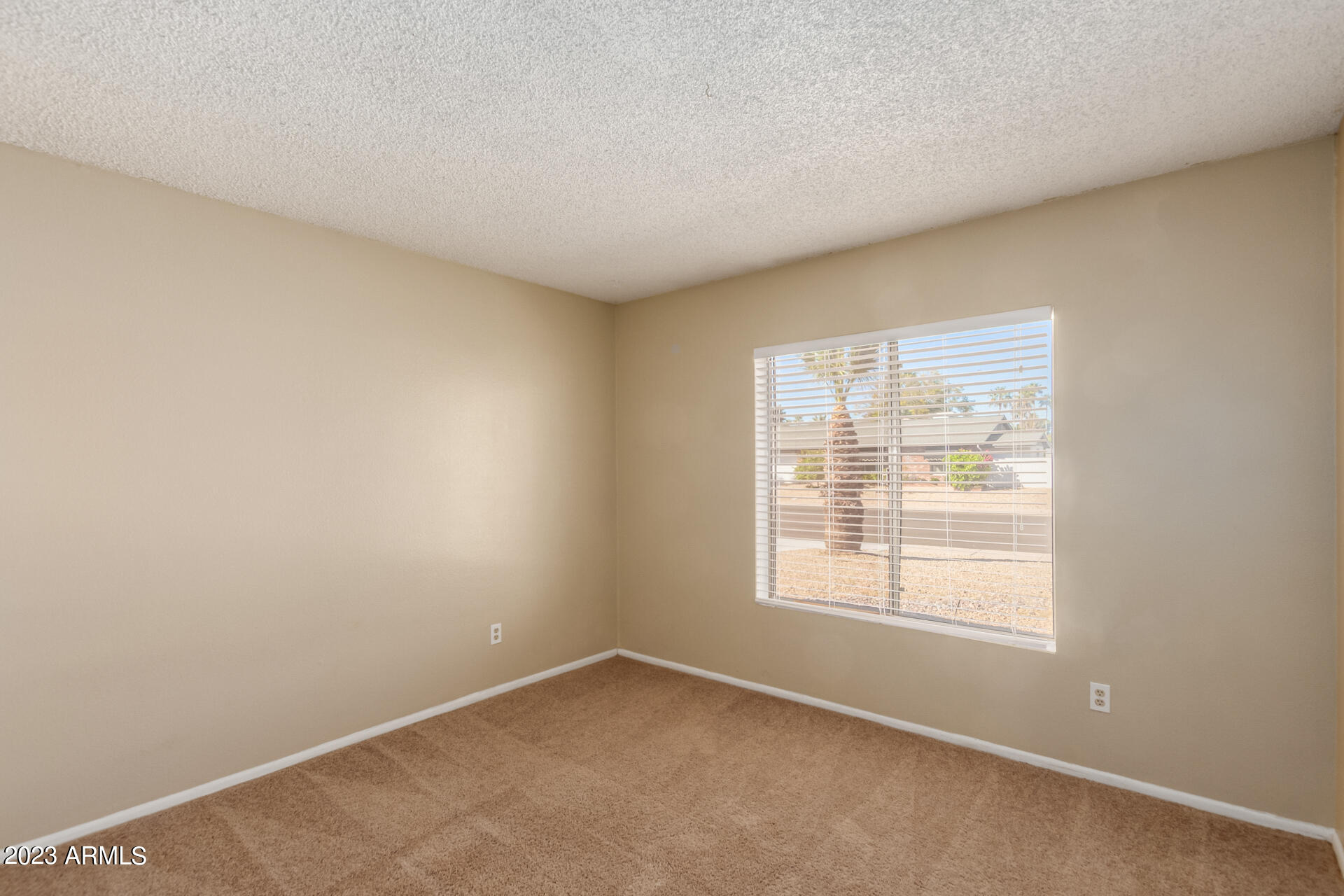 2113 N Los Altos Drive