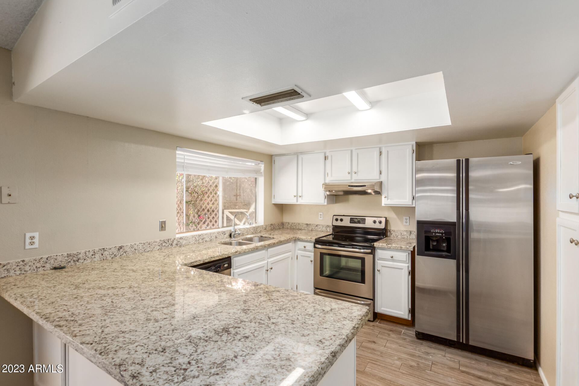 2113 N Los Altos Drive