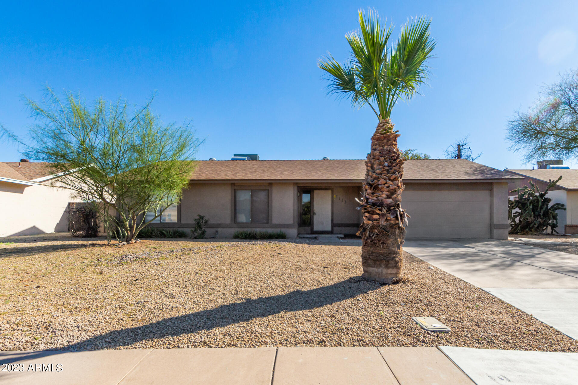 2113 N Los Altos Drive