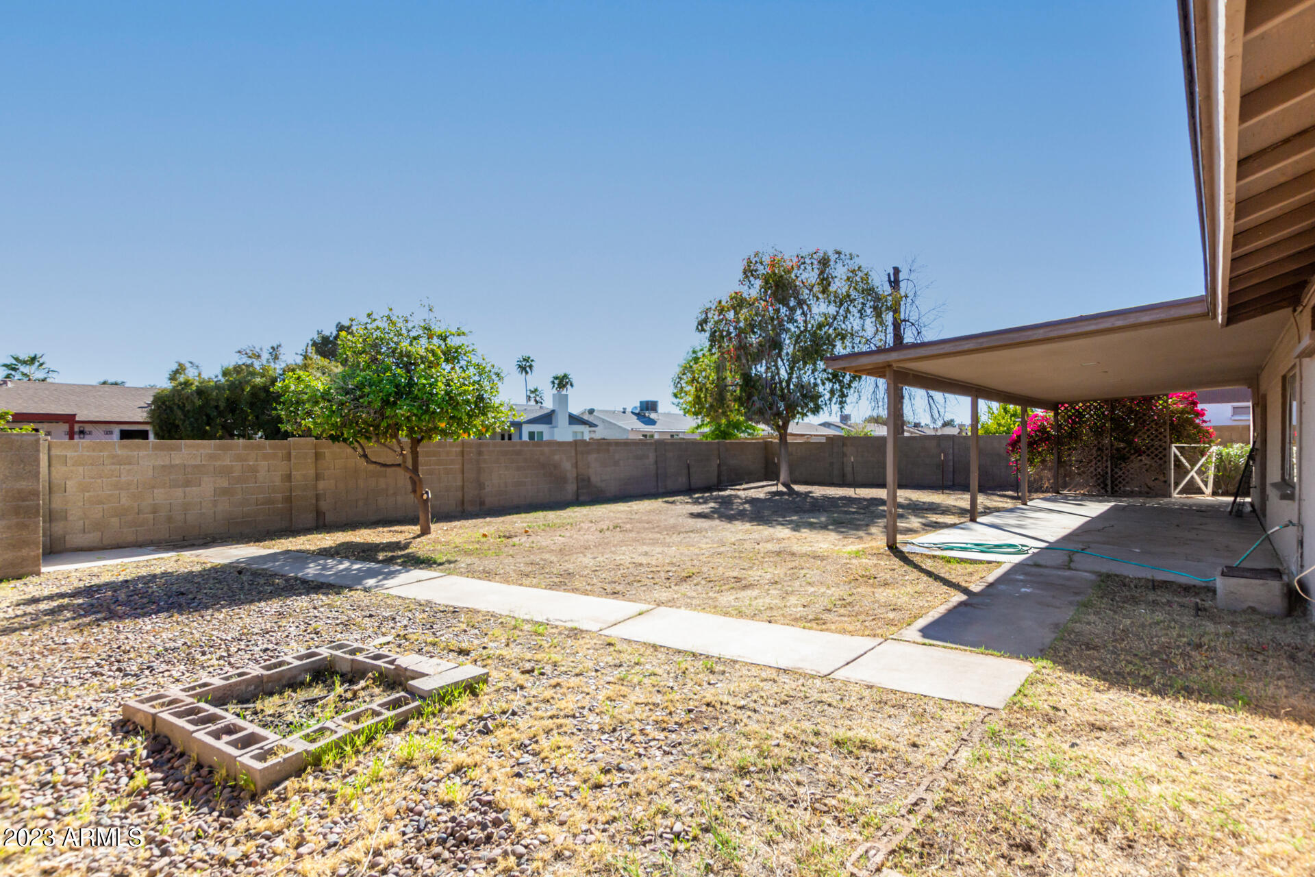 2113 N Los Altos Drive