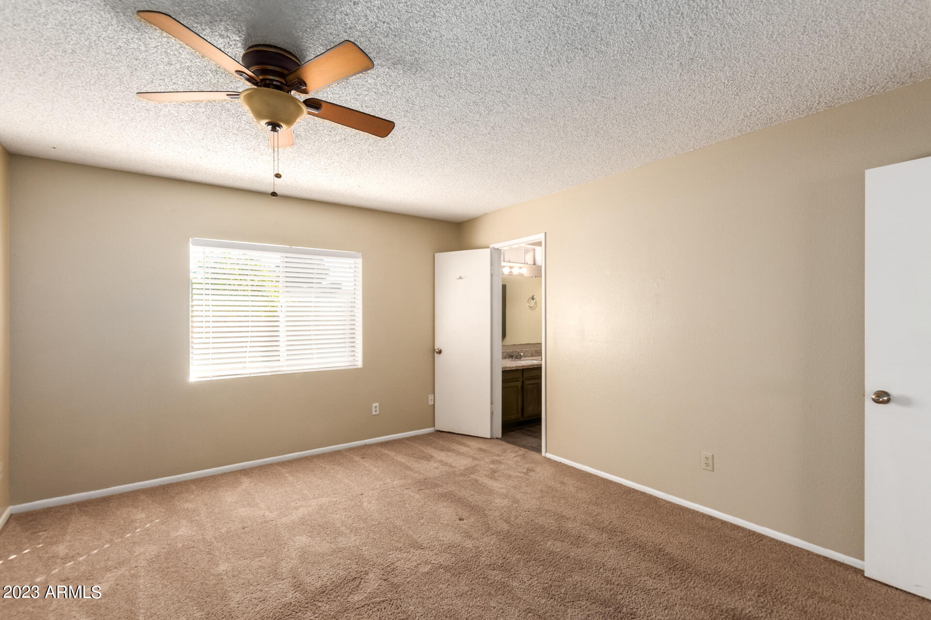 2113 N Los Altos Drive