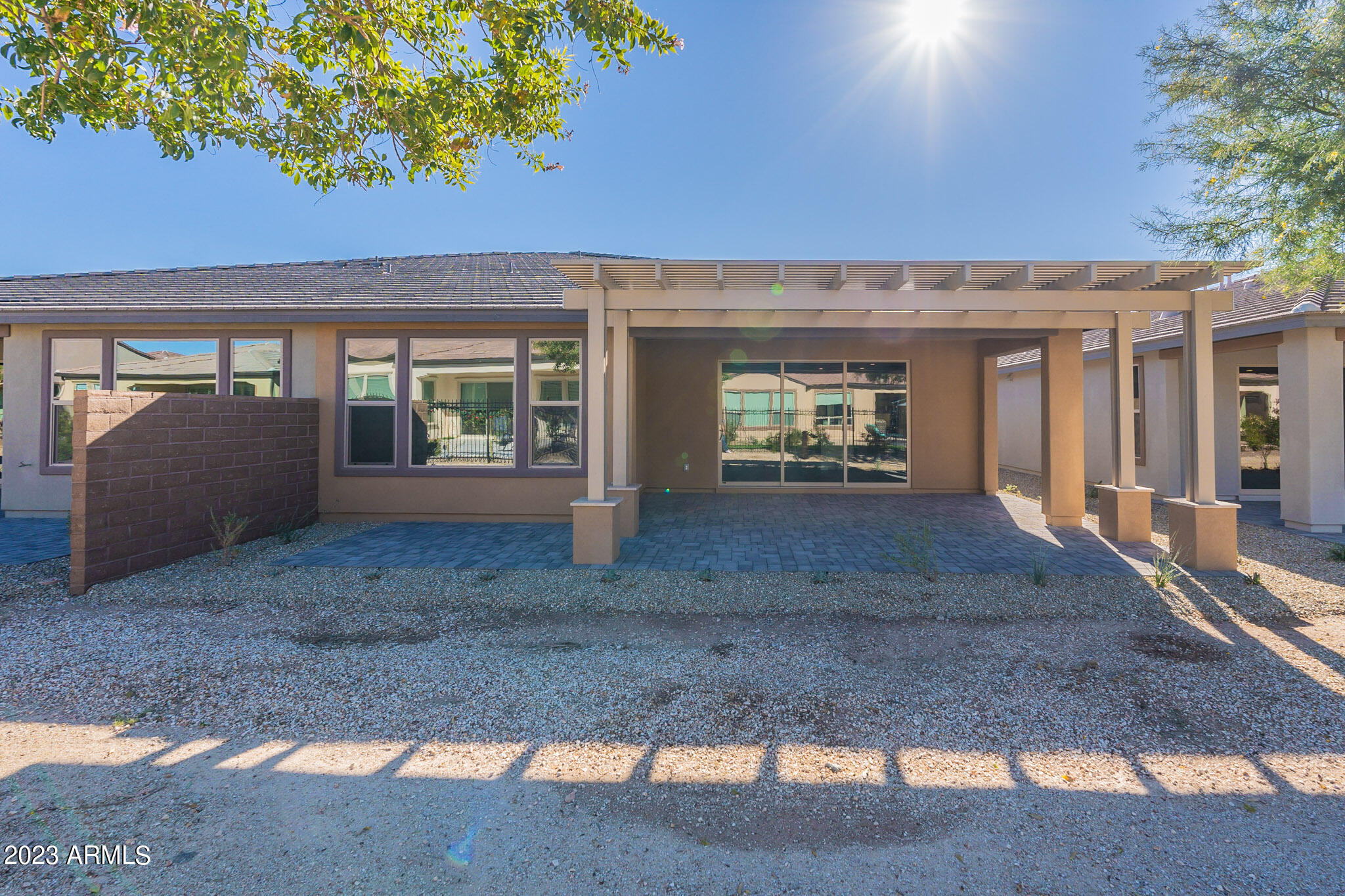 352 E CITRUS HOLLOW Way