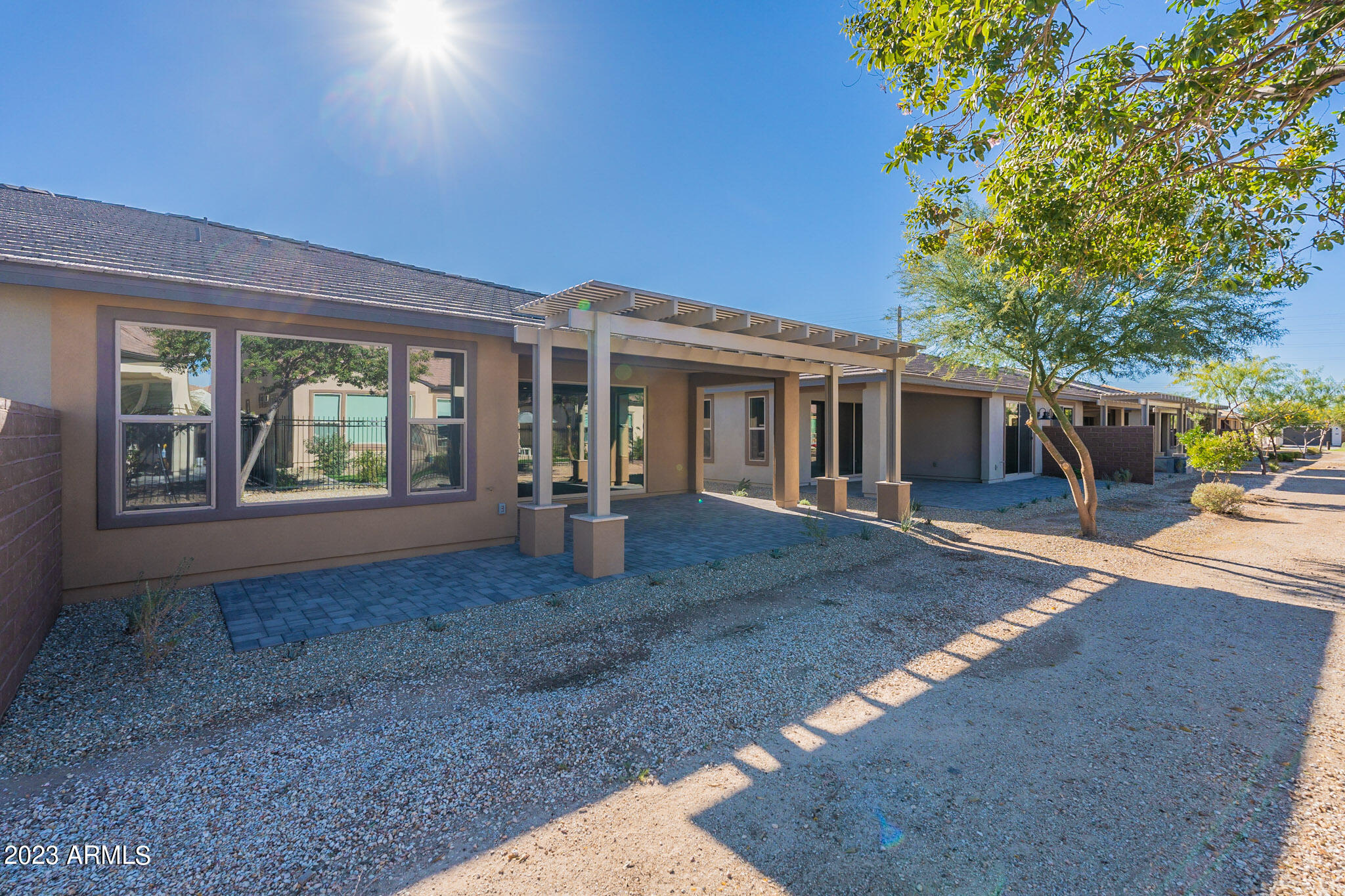 352 E CITRUS HOLLOW Way