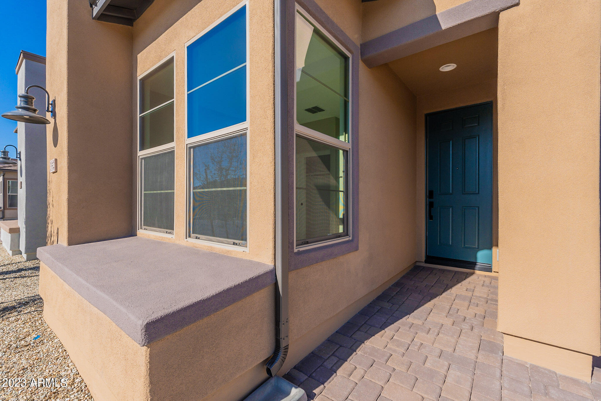 352 E CITRUS HOLLOW Way