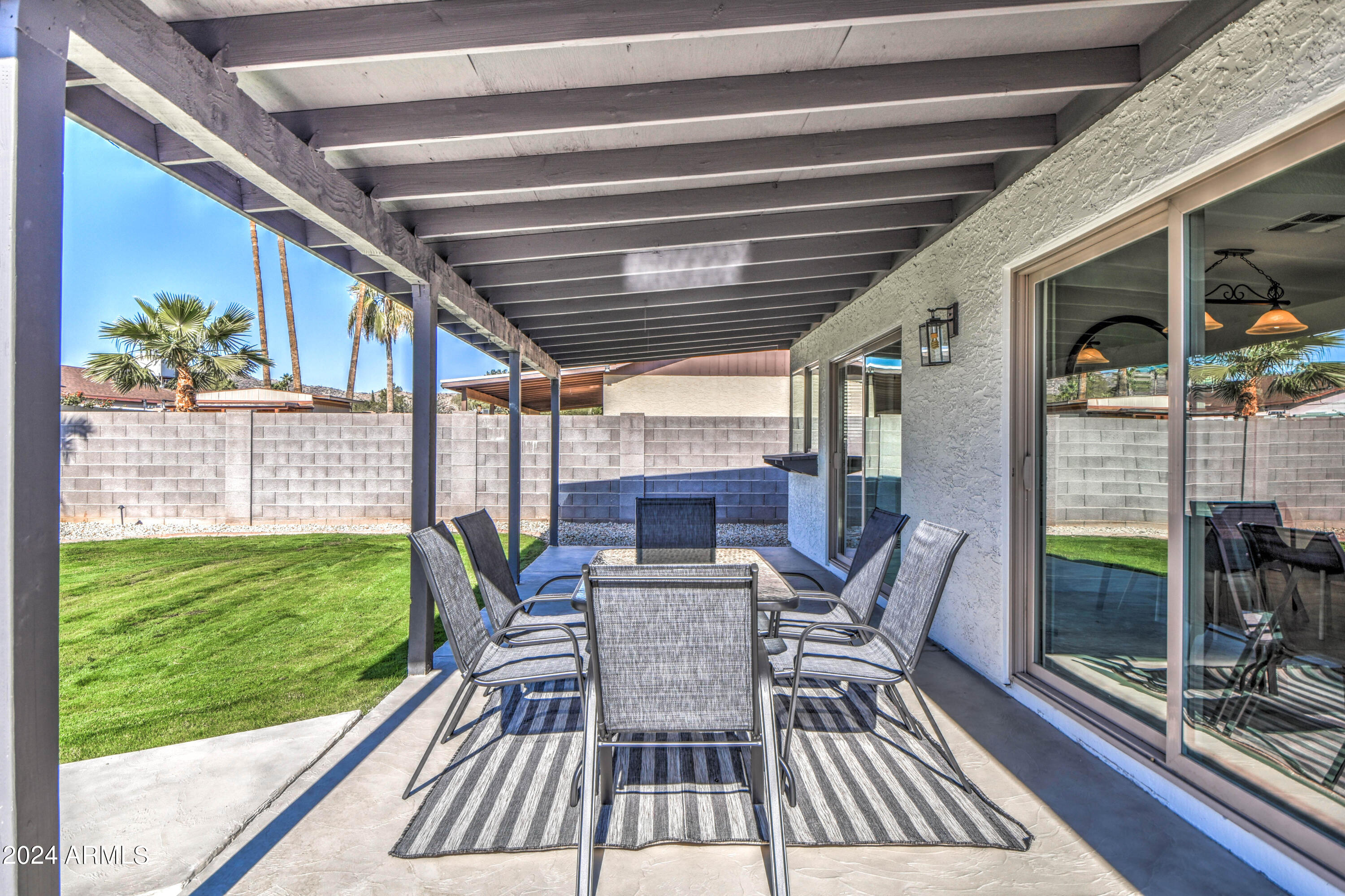 4825 E DESERT VIEW Drive
