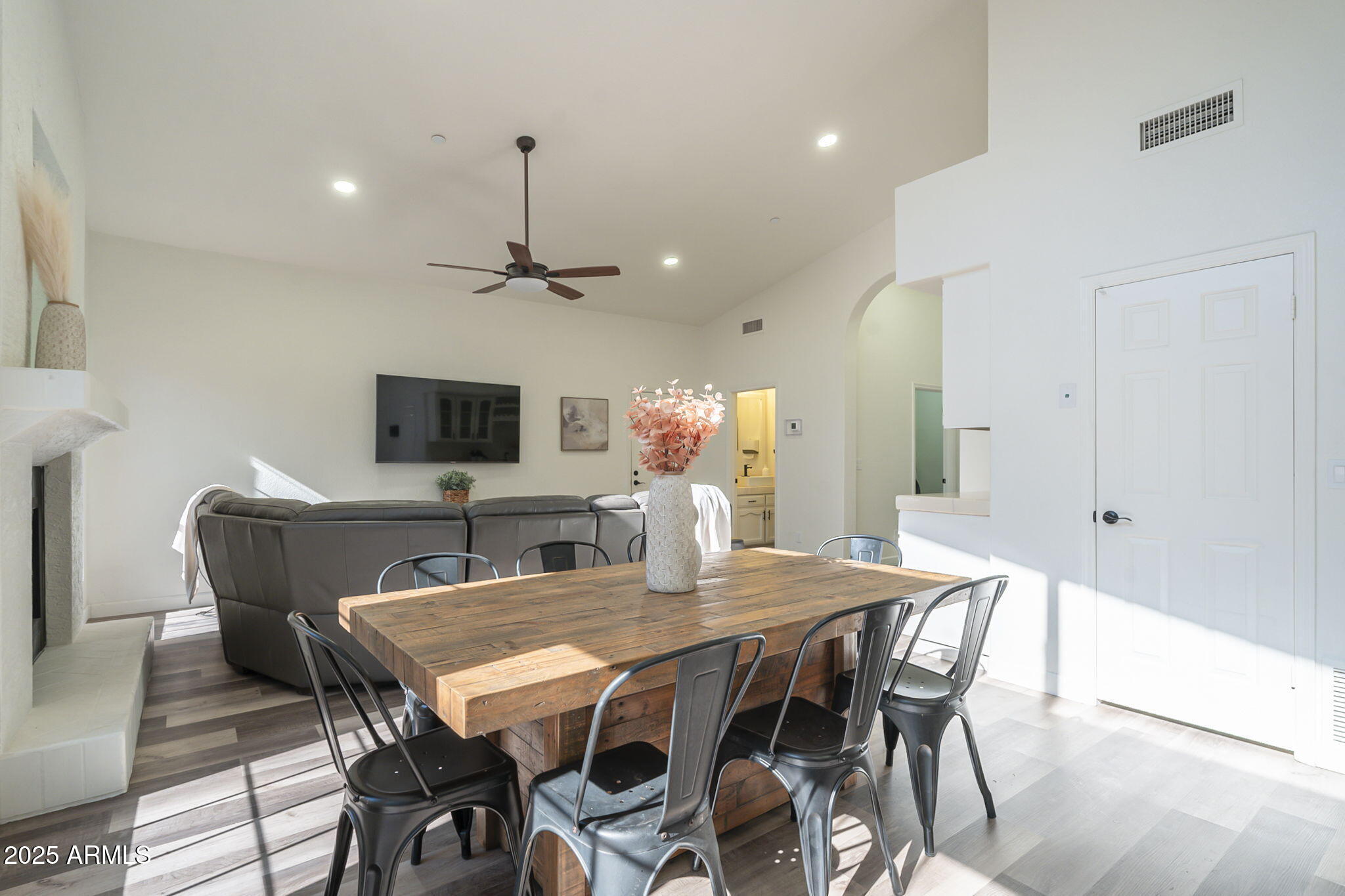 605 S 30TH Circle