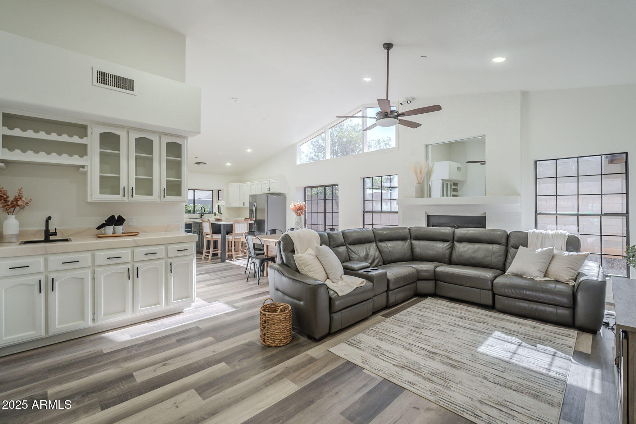 605 S 30TH Circle
