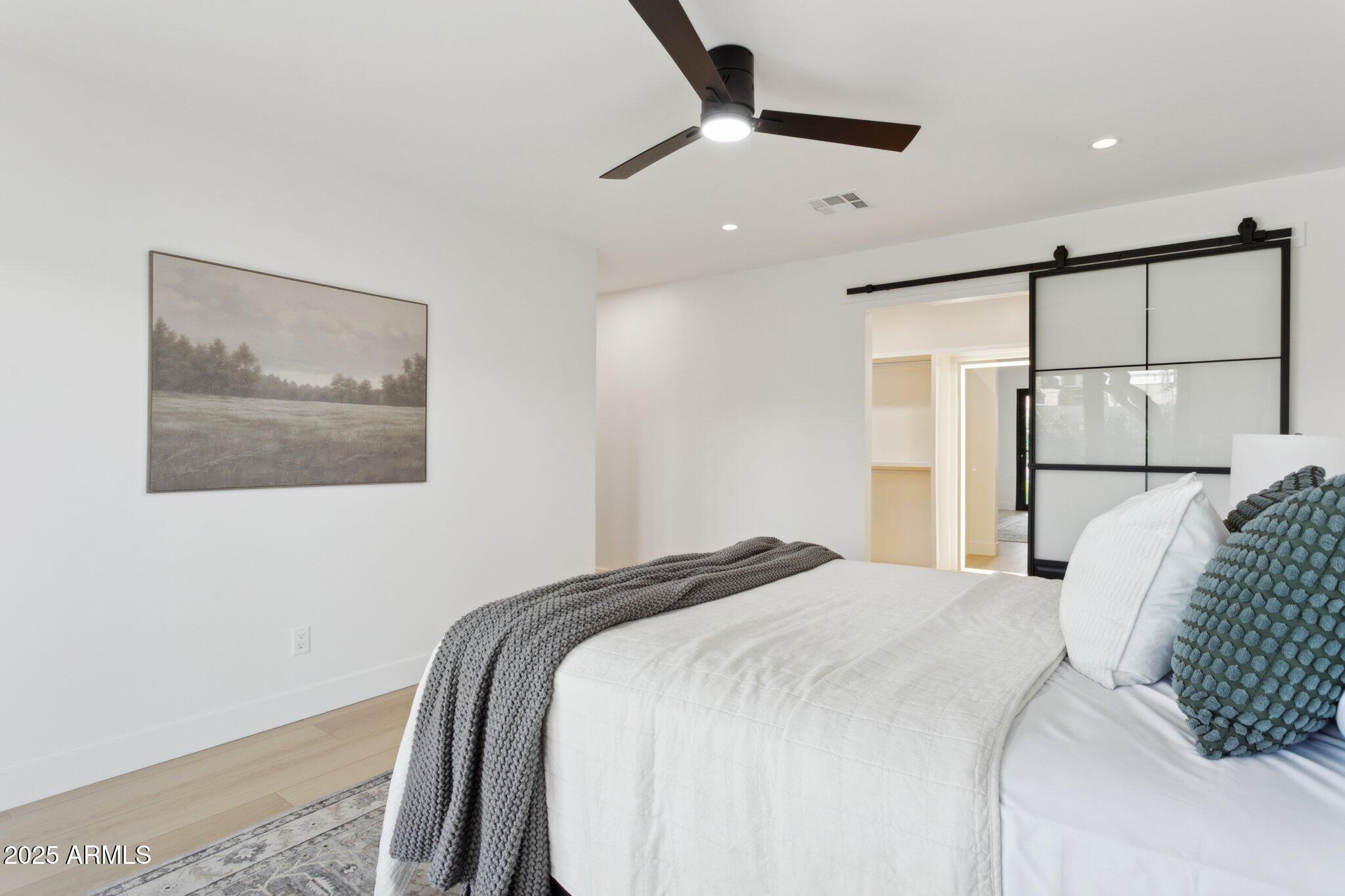 4815 E EVERETT Drive