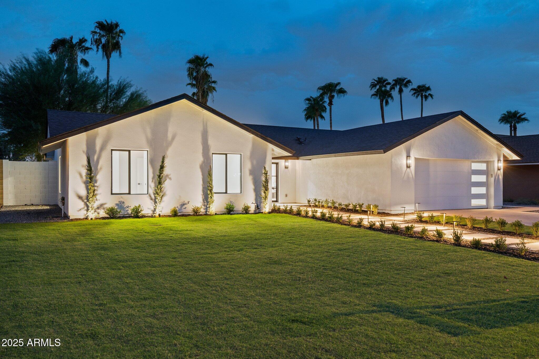 4815 E EVERETT Drive