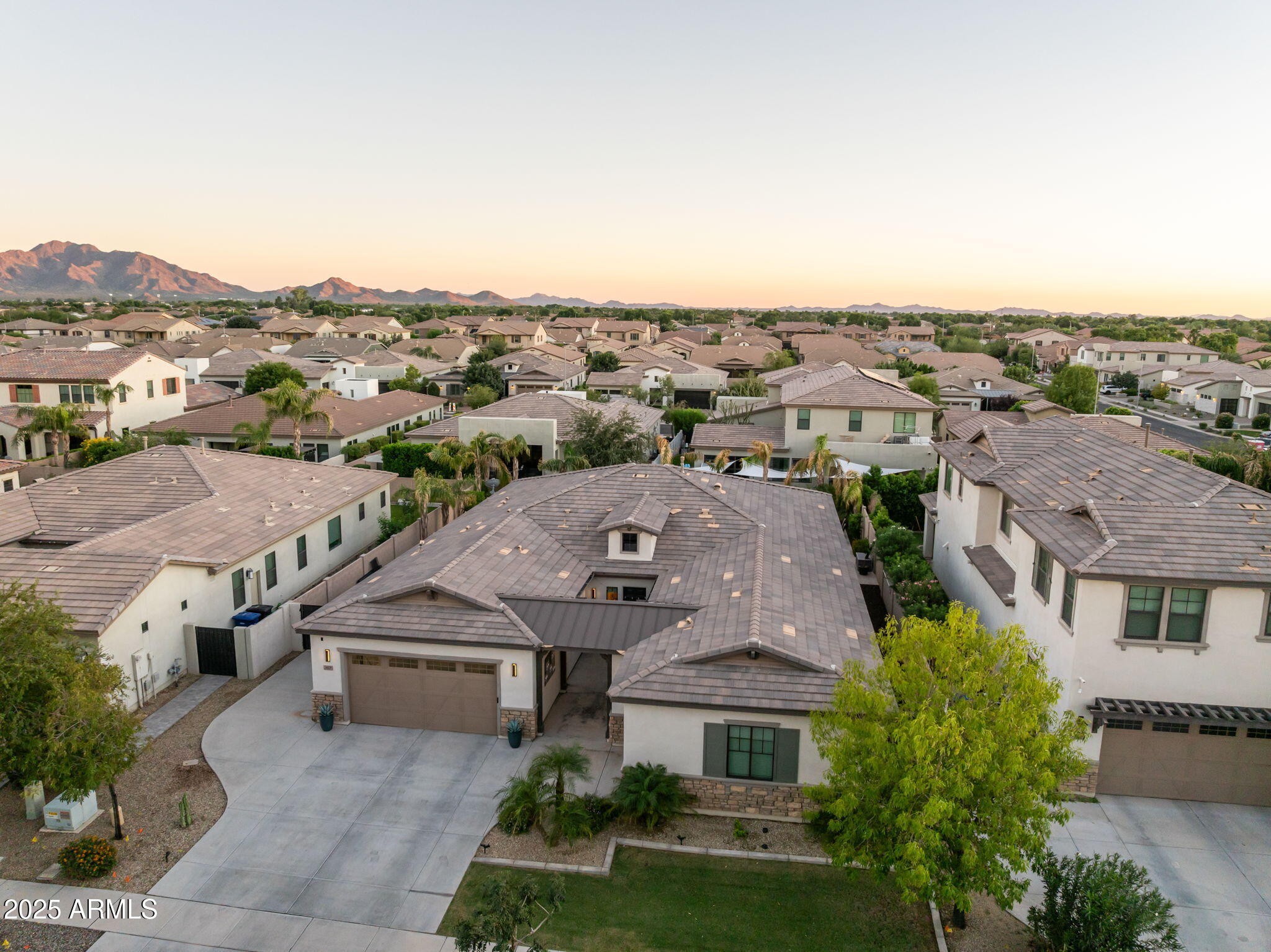 3827 E MEAD Drive, Chandler