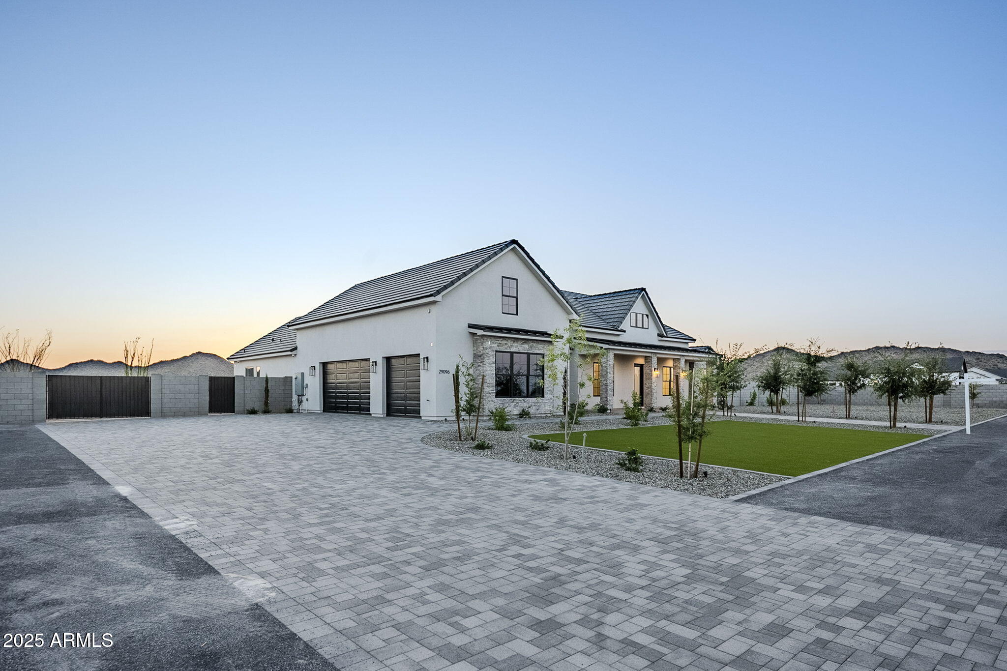 29096 N Marchant Trace