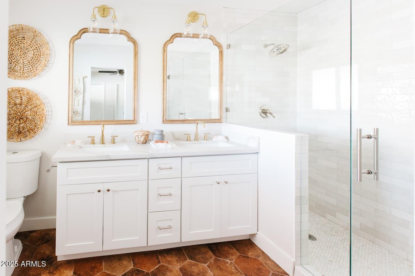 8316 E EDGEMONT Avenue