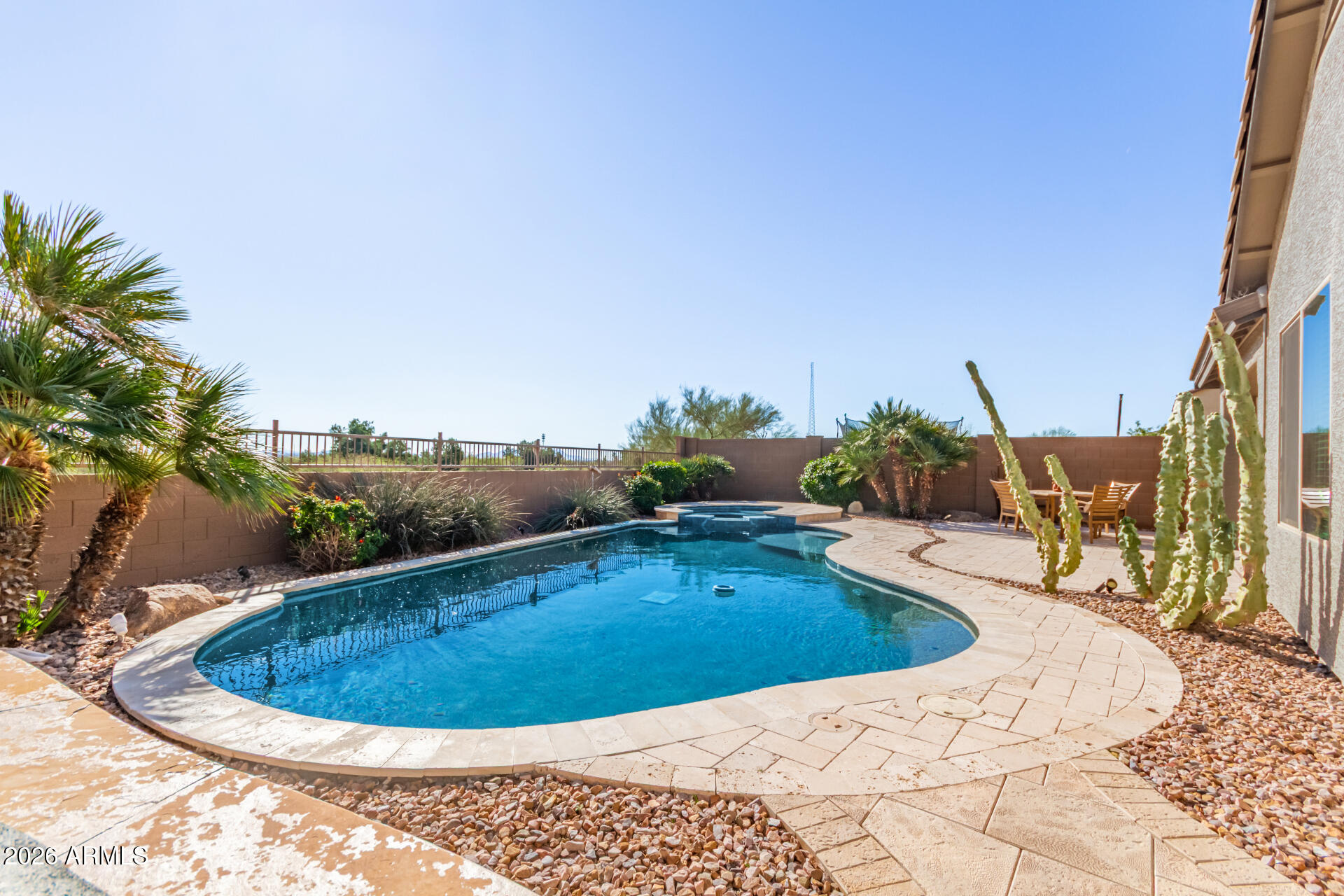 2167 N DAISY Court