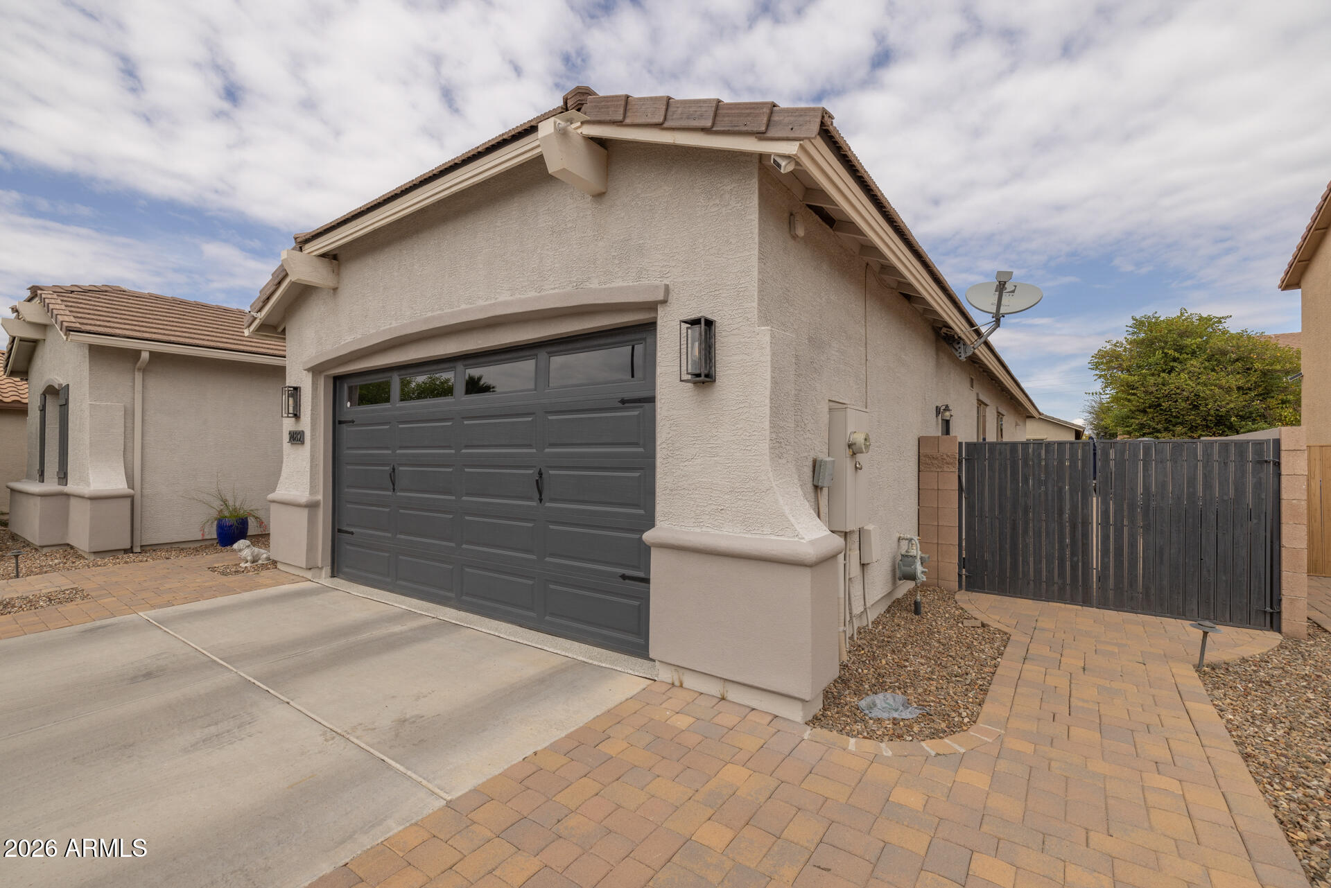 2482 E PLUM Street