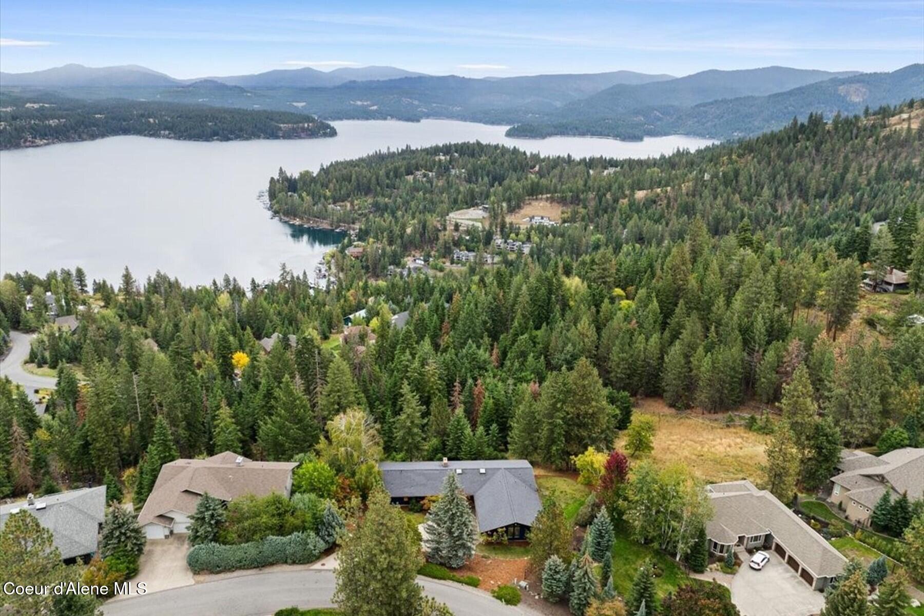 2305 E Packsaddle Dr, Coeur d'Alene