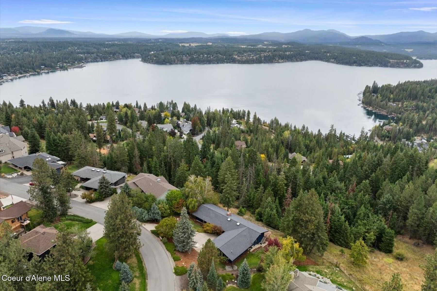2305 E Packsaddle Dr, Coeur d'Alene