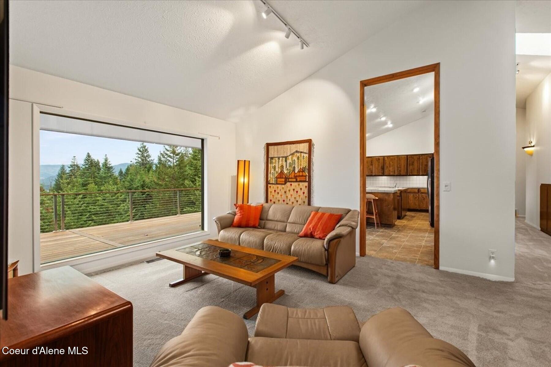 2305 E Packsaddle Dr, Coeur d'Alene