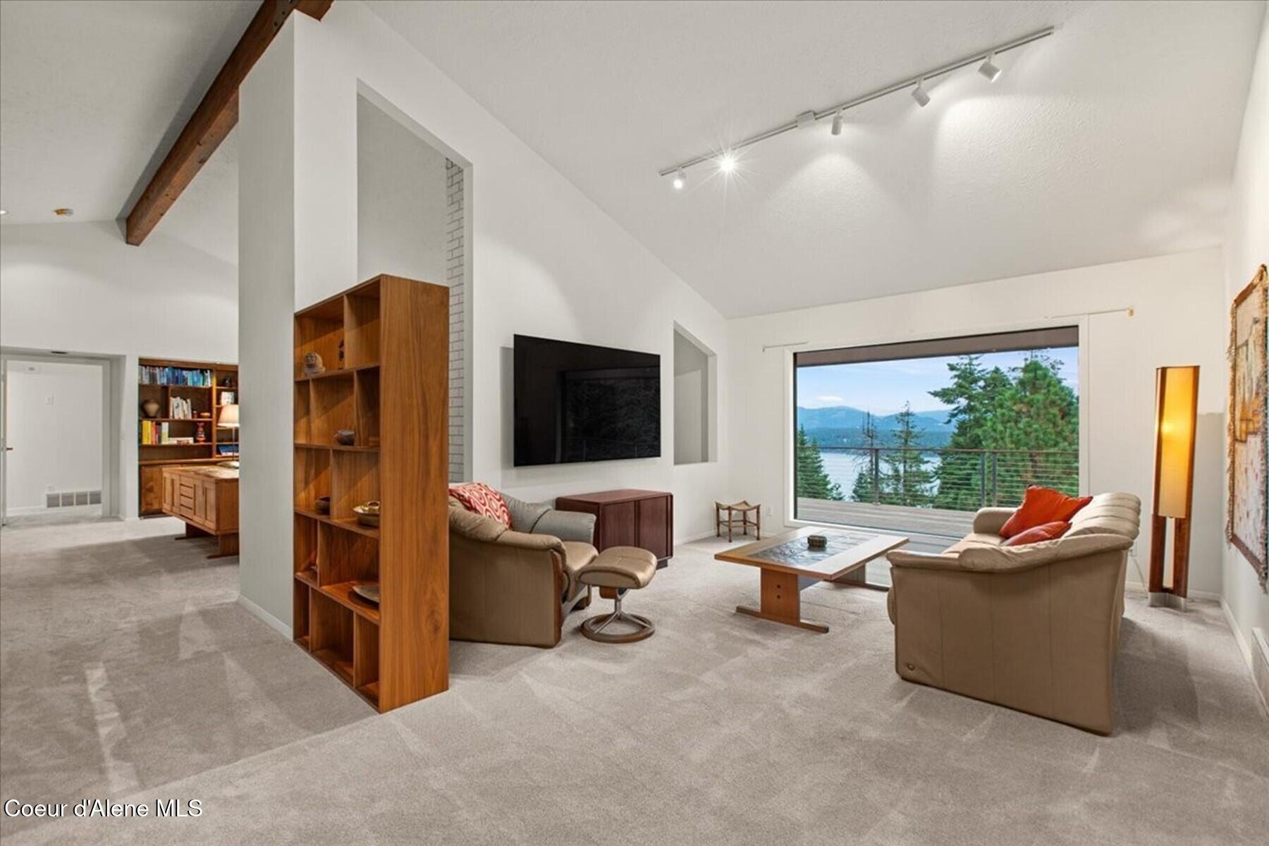 2305 E Packsaddle Dr, Coeur d'Alene