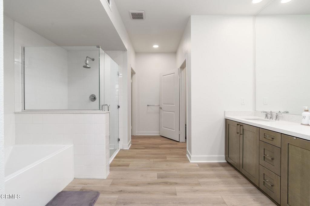 2850 Wagon Wheel Road 402