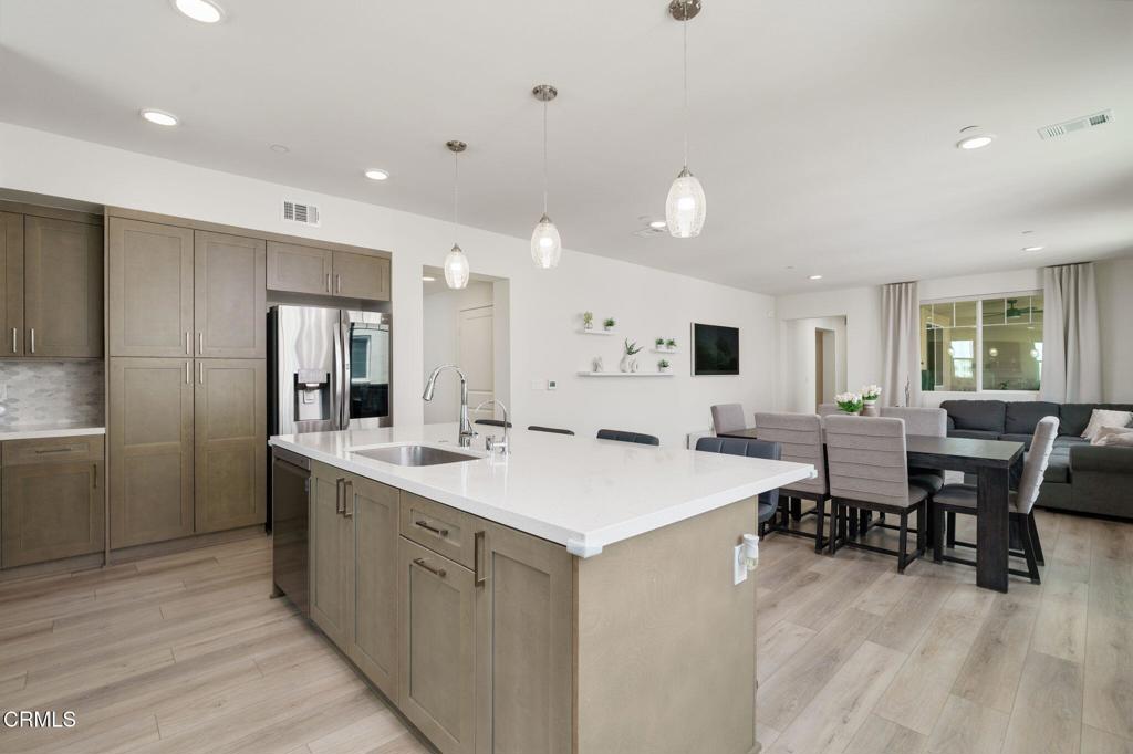 2850 Wagon Wheel Road 402