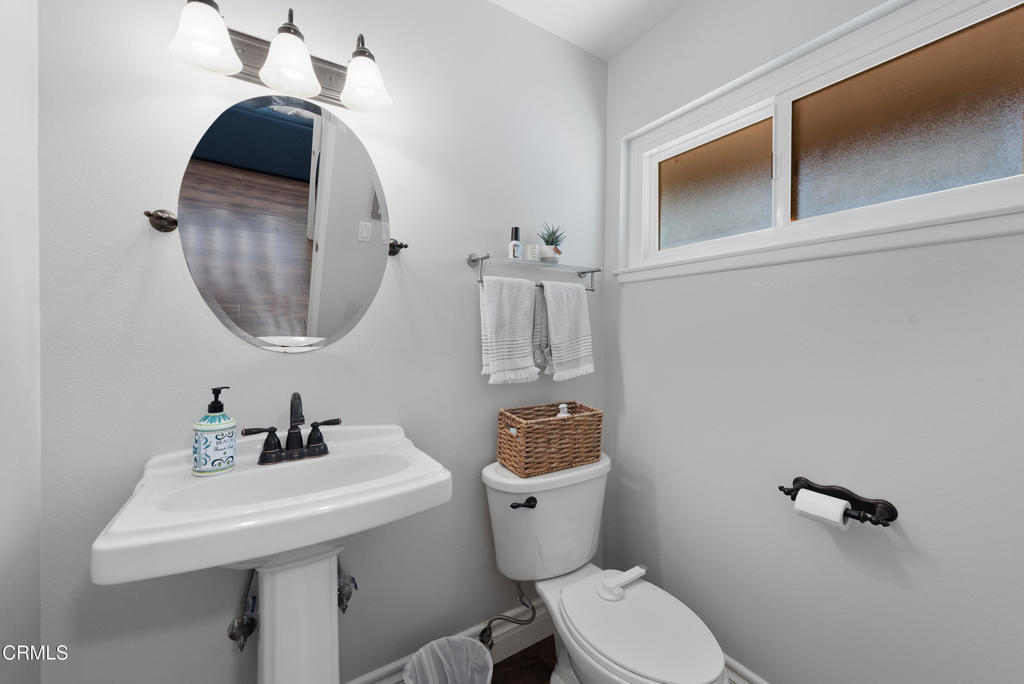 1525 Lyndhurst Avenue