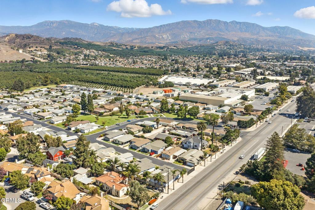 975 W Telegraph Road 52