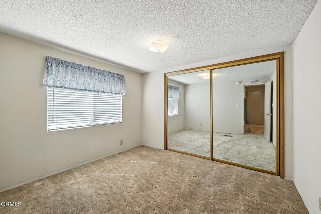 975 W Telegraph Road 52