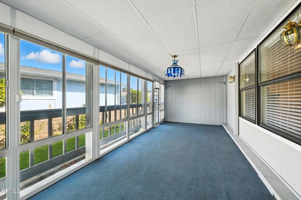 975 W Telegraph Road 52