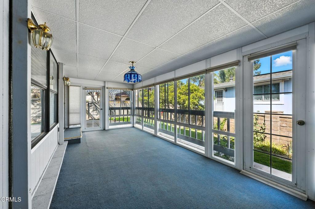 975 W Telegraph Road 52