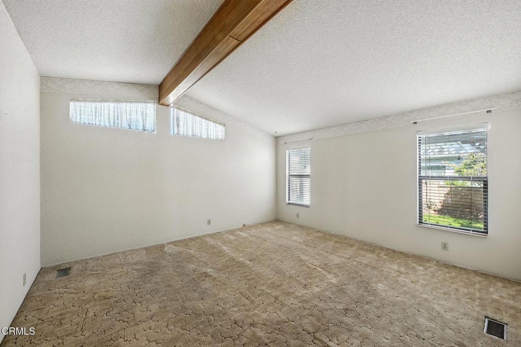 975 W Telegraph Road 52