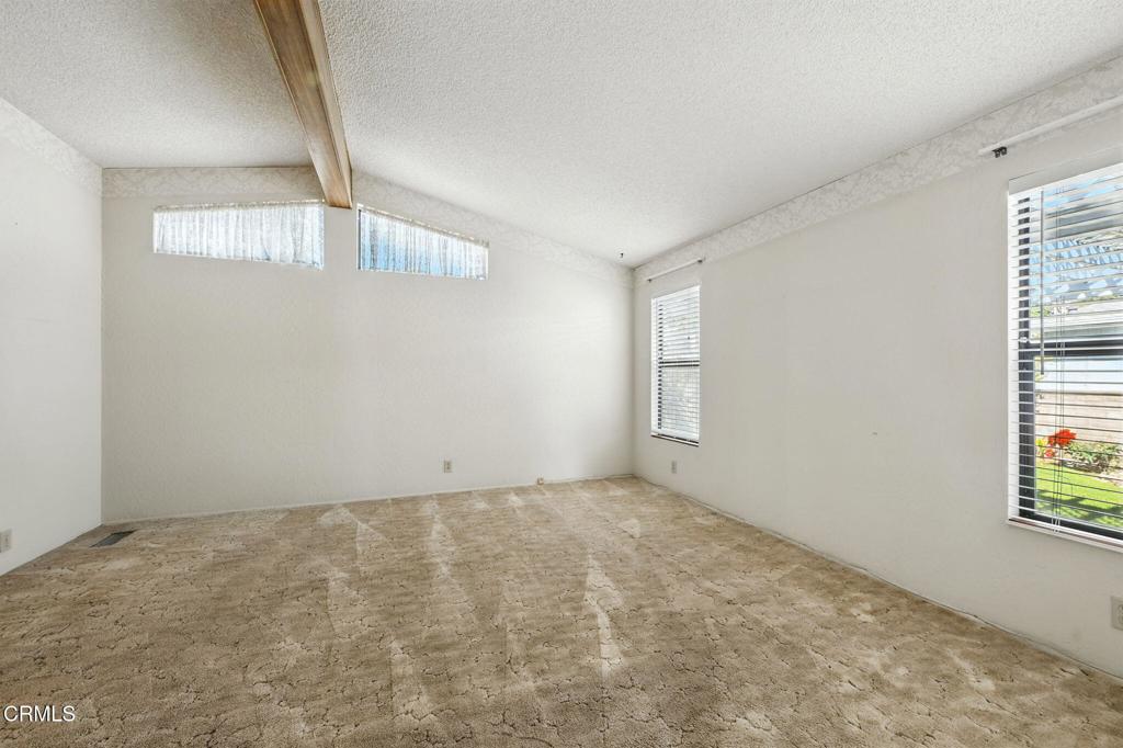 975 W Telegraph Road 52