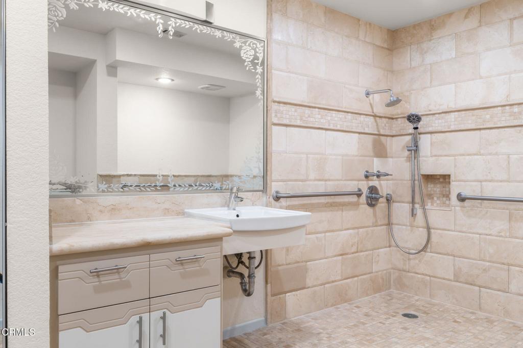 2202 Martinique Lane