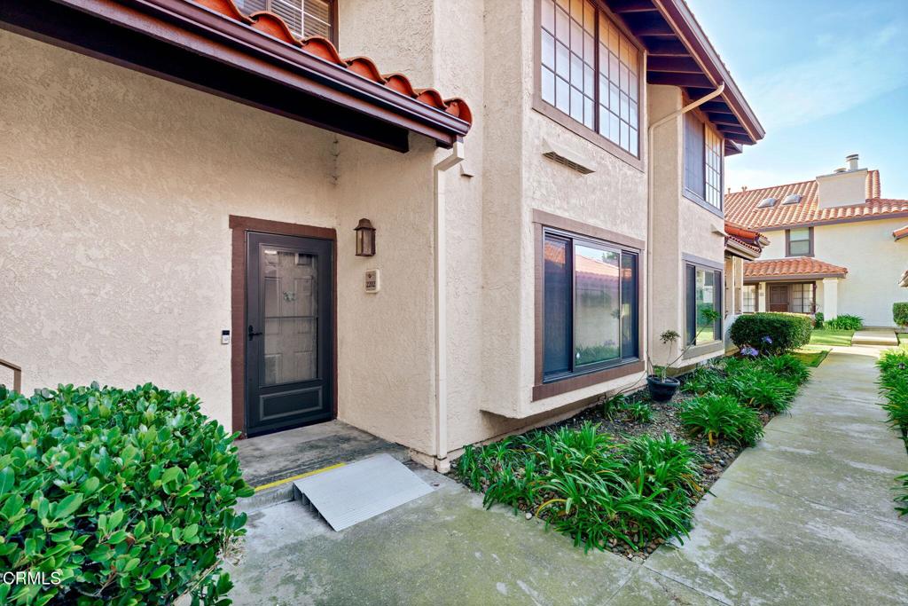 2202 Martinique Lane
