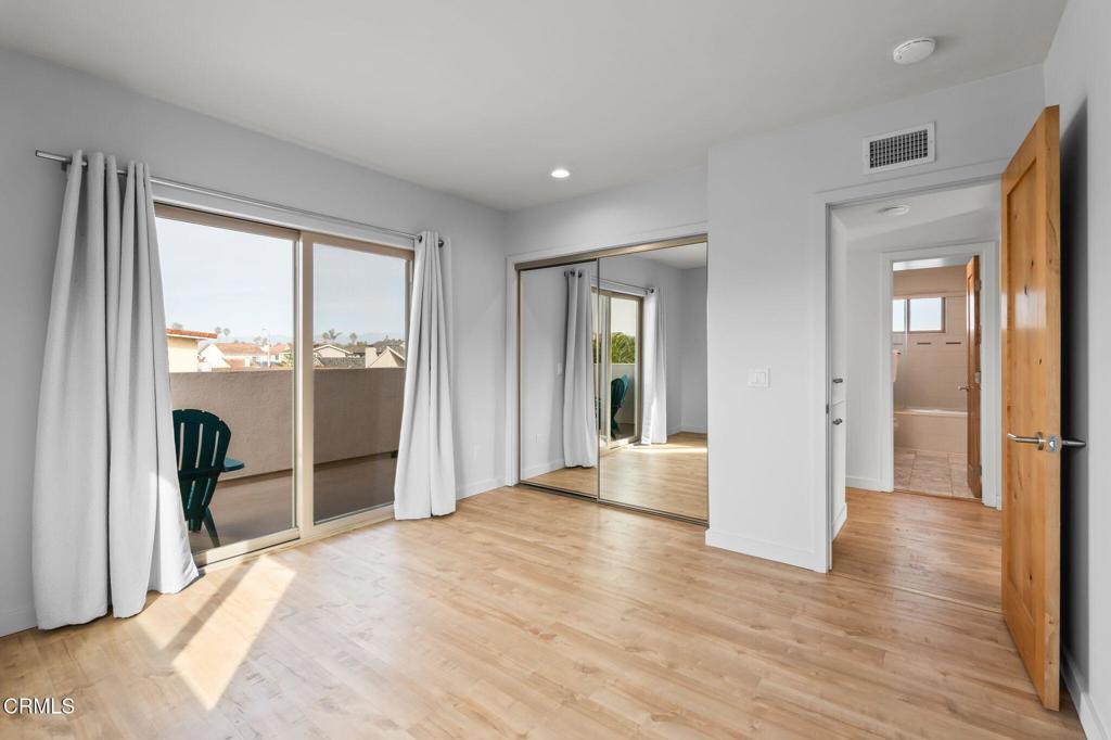 5000 Island View Street