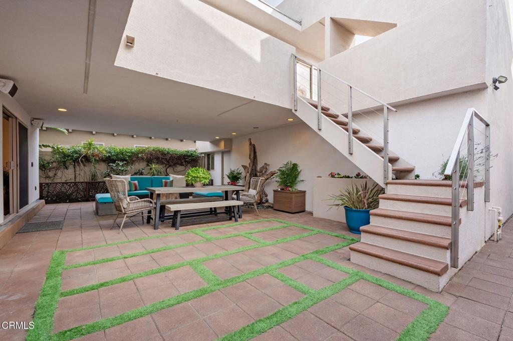 5000 Island View Street